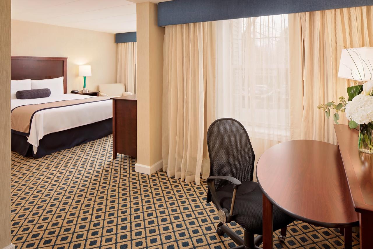 Westford Regency Inn & Conference Center Exteriér fotografie